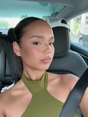 A post by @dolmalisaa_ on TikTok caption: 🤍