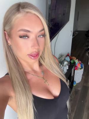 A post by @lyssaabbby on TikTok
