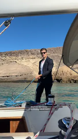 A post by @maxhamilton_ on TikTok caption: Sometime smart.. even in the middle of the ocean 