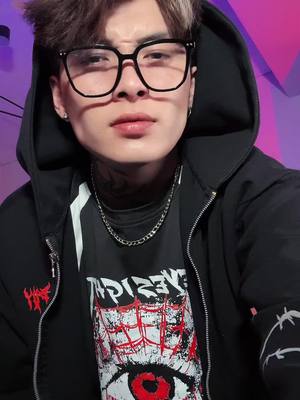 A post by @ten_yujin on TikTok caption: la la la la