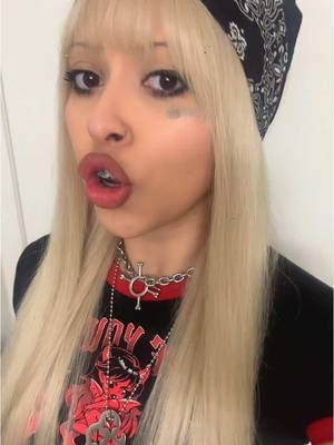 A post by @trillestaranxza on TikTok caption: issa wig 