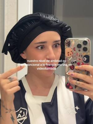 A post by @monismurf on TikTok caption: tu calva de confianza