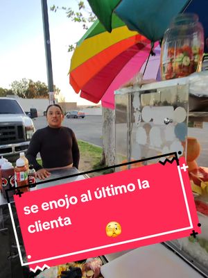 A post by @elninja17_ on TikTok caption: los clientes sinceros 😅. se enojo my maylod @Daninja16🥷💚🍀🍍 .#mixfrut #elfrutero #fruitninja #ninja #