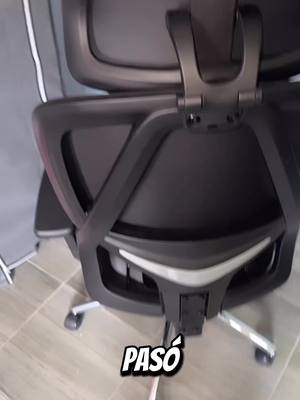 A post by @corvii_ff on TikTok caption: La Silla Más CÓMODA y ECONÓMICA que Vas a Encontrar❤️🗣️ #paratii #fypシ゚ #ouolife #sillaergonomica #setup #techtok 