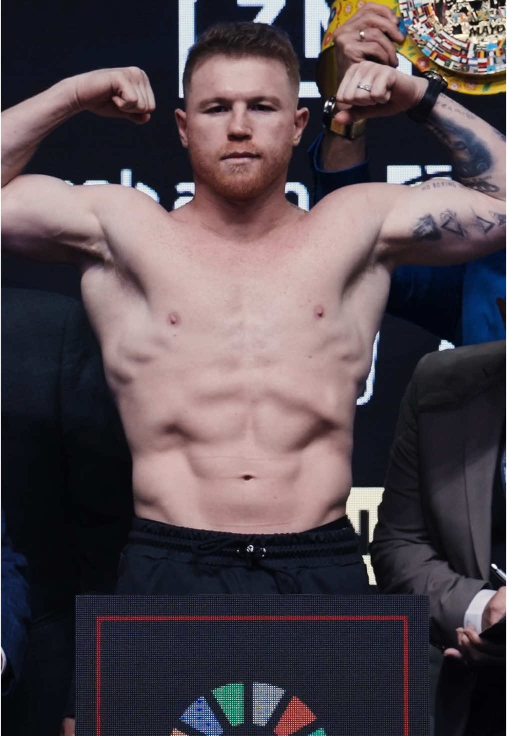 A post by @canelo on TikTok caption: 167.1lb ⚖️💪🏻 Listos para mañana 🔥 #CaneloScull