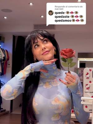 A post by @carolinarinconf on TikTok caption: Respuesta a @mat.560  Bienvenidos a ✨Nada es lo que parece✨ versión tocador 💄💋 #nadaesloqueparece #maquillaje #SkinCare #perfumes #vanity 