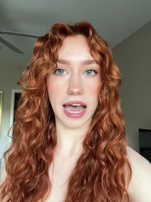 A post by @saianana on TikTok caption: I think the secret is 3rd day hair too🫡 #peliroja❤️👩🏻‍🦰 #wavyhair #naturalhair #parati #fyp 