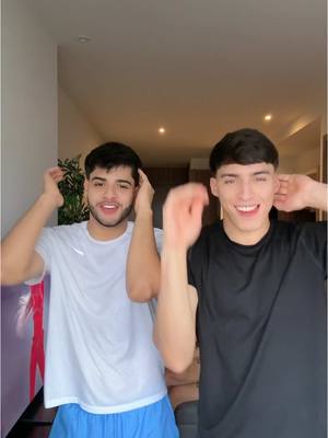 A post by @angelitodelaa on TikTok caption: @Jorgepayan03🧡🦒 