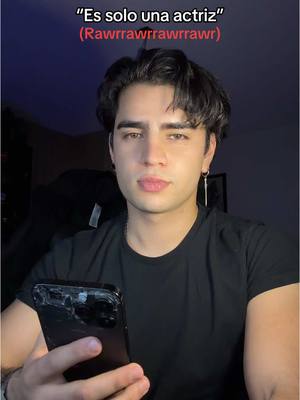 A post by @aaronmercury on TikTok caption: Díganme que no 👀😩