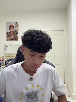 A post by @ericoffical.01 on TikTok caption: វគ្គunboxing☺️#zxycba #foryou @Lucaci officials 