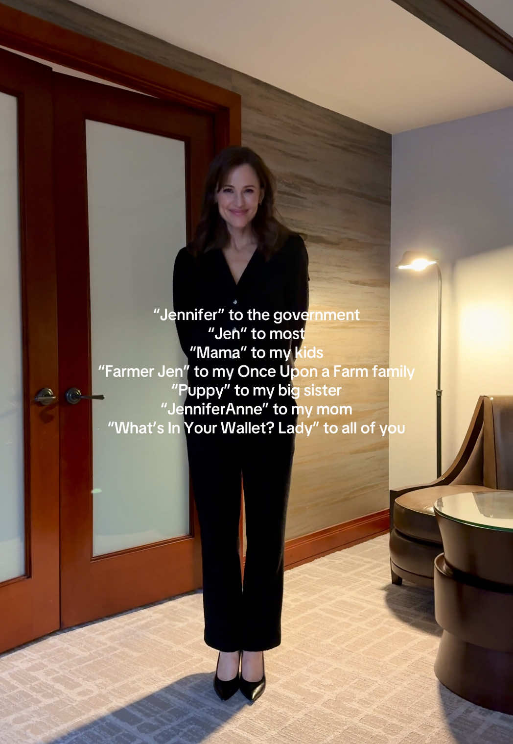 A post by @jennifergarner on TikTok caption: 🙋🏻‍♀️👋🏼