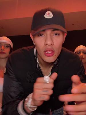 A post by @elboguetobrrr on TikTok caption: Se pone erótica 😈 #bogueto #elbogueto 
