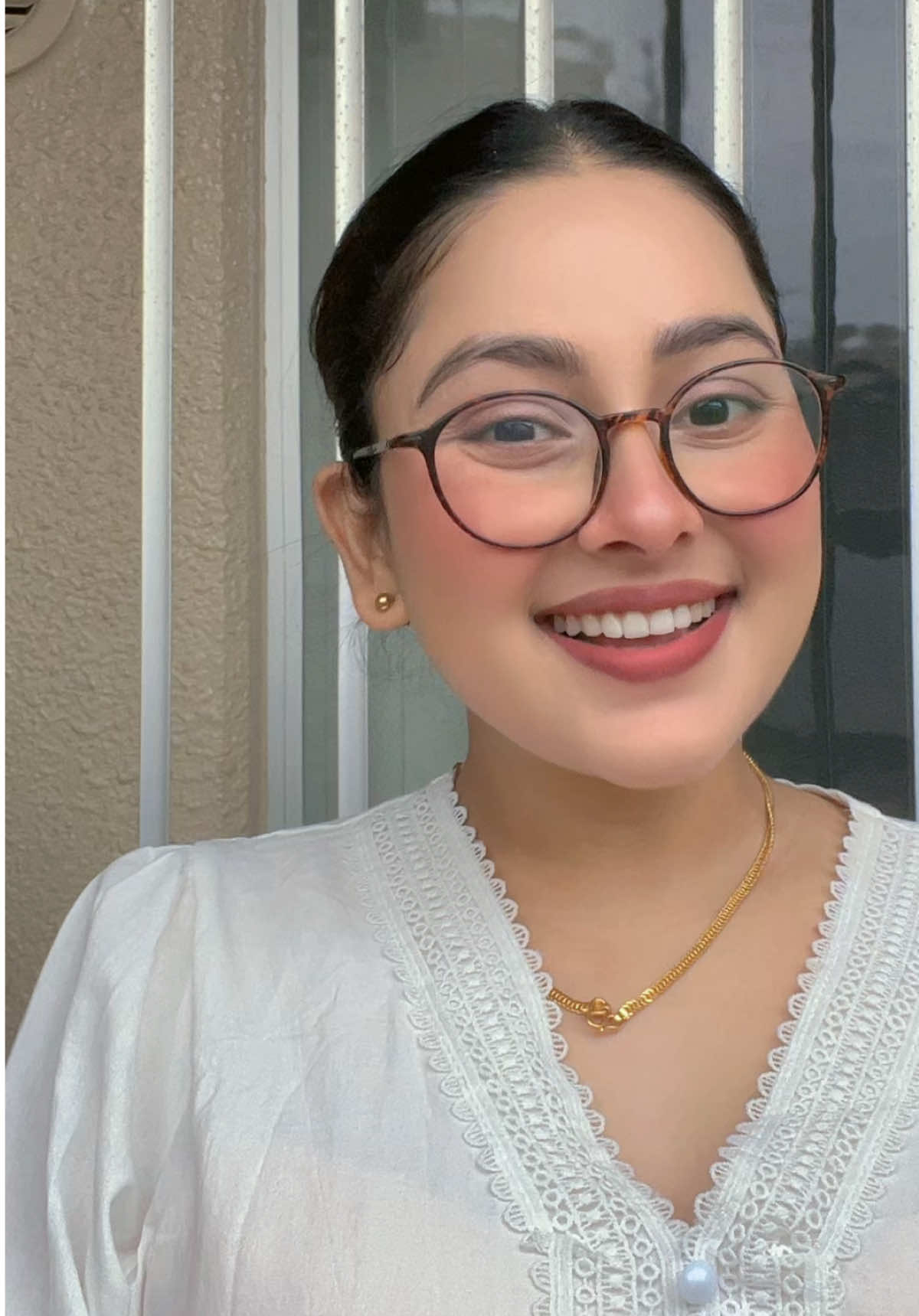 A post by @lax_mee_dhakal on TikTok caption: ❤️🫰🌸#fly🌺 #laxmee #creatorsearchinsights 