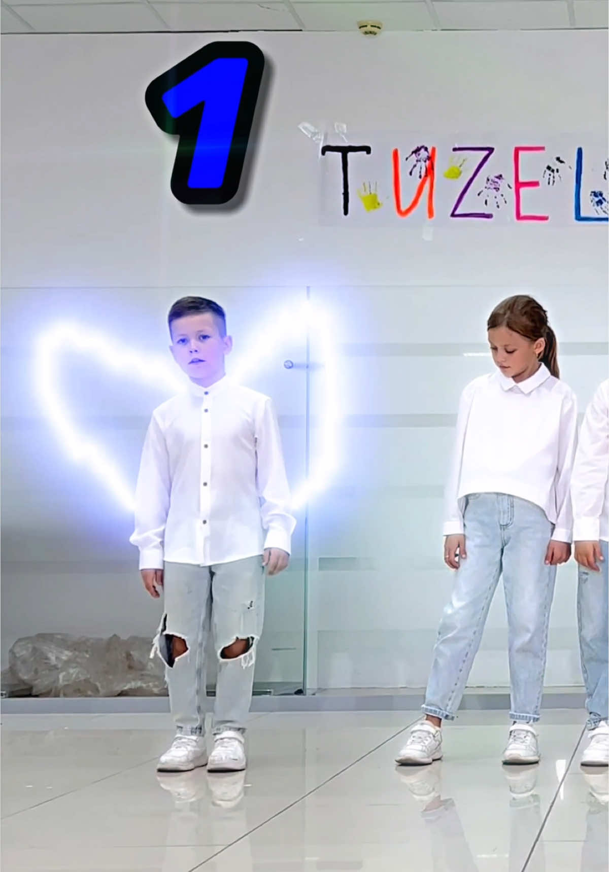 A post by @tuzelitydance on TikTok caption: Шаффл Баттл 😨🔥 WHO WIN 🏆 NEON BATTLE TUZELITY ⭐️