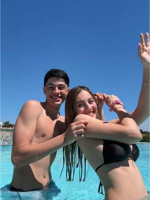 A post by @borsi___ on TikTok caption: quasi ad un anno di distanza, rieccoci in piscina insieme! Siamo cresciuti? 💕 @Viola Silvi 