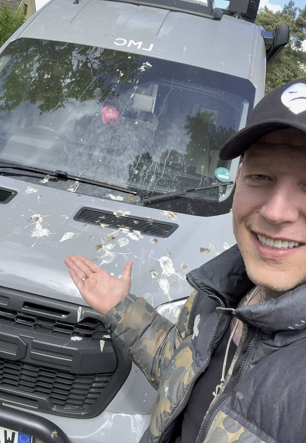 A post by @montanablack on TikTok caption: Was soll das ??? 😵‍💫 #monte #montanablack 