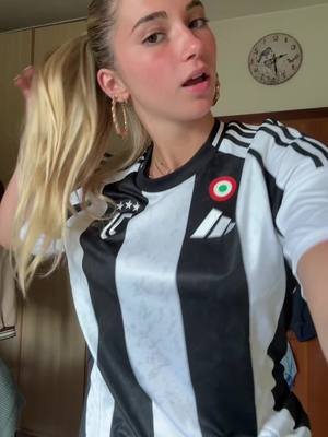 A post by @iriss.vallaranii on TikTok