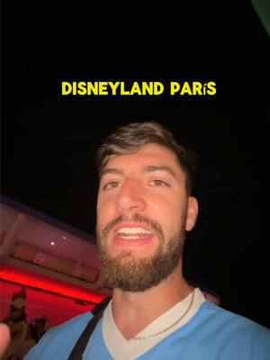 A post by @carliyoelnervio on TikTok caption: Honestamente me esperaba maravillas de este parque porque todo el mundo habla de este parque, pero la verdad, no es mejor que el de Paris, me la habéis liado decepción absoluta #carliyoelnervio 