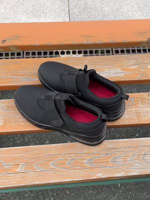 A post by @berdievgabinii on TikTok caption: #tiktokshop #springtok #shoes #womenshoes #safetyshoes #waterproofshoes #menshoes 