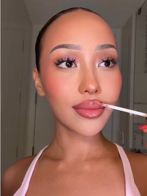 A post by @taontm on TikTok caption: Full face of @Charlotte Tilbury 🩷 #makeup