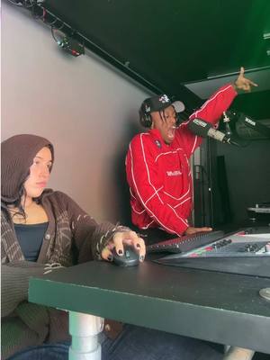 A post by @avaraehirons on TikTok caption: How kwn ft. Kehlani ‘Worst Behaviour’ was REALLY recorded @kwn @Kehlani 