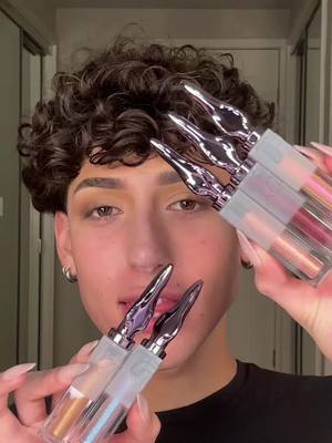 A post by @daus_mendoza on TikTok caption: REVIEWING THE NEWW  Urban Decay Eye shimmers🫣  #makeup #beauty #eyeshimmers #eyeshadow 
