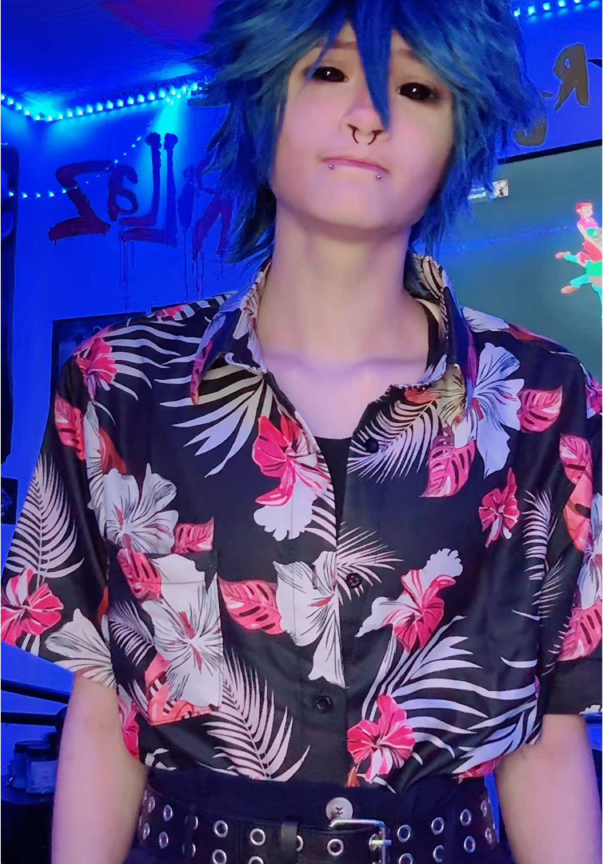 A post by @stupothead on TikTok caption: Don’t even thinks once :( // no thinks? No brain? something to think about… // I’ve got some cool things coming up!! Meeting up with a special someone who will be my special guest when I bring back the live for 2D’s birthday!! (2D n Mudz! :P) WAHOOOOO #cosplay #gorillaz #gorillazcosplay #2dgorillaz #gorillaz2d #2dgorillazcosplay #stuartpot #2dcosplay #sillygoose 