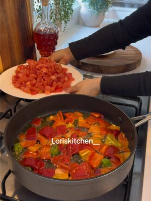A post by @loriskitchen__ on TikTok caption: #fergesemegjize #foodblogger #traditional #videoviral #shqiptaretneperbote🇦🇱🌍 #fyp #albania #balkan 