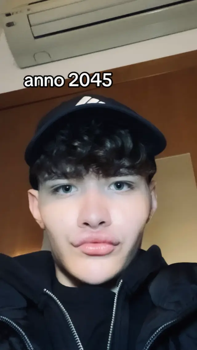 A post by @matteobelotti on TikTok caption: 😅😂😅