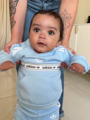 A post by @krimsow_off on TikTok caption: Kelyjah un bébé de 20ans @CANDY 