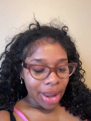 A post by @benzsnowww on TikTok caption: Why do females do that????#fyp #blackgirltiktokers🤎 #weathertok #selflove 