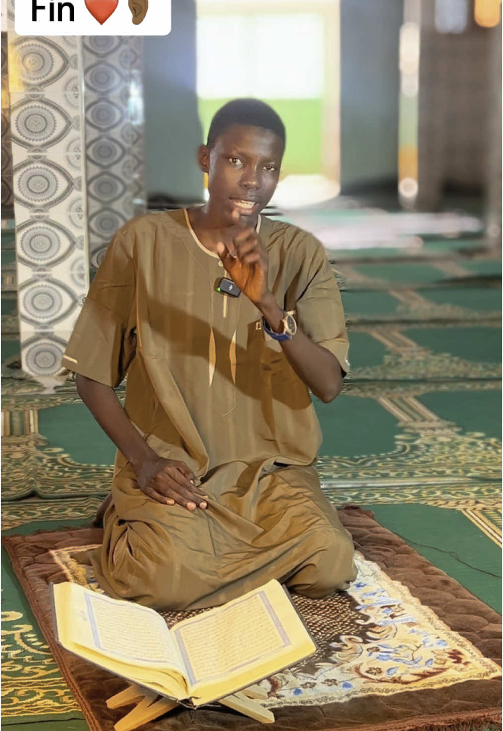 A post by @abdoulwahabdieye on TikTok caption: Eskeu khamon guako 🗣️❤️❤️❤️❤️😄 #viral_video #abdoul_wahab221 #pourtoi #senegalaise_tik_tok 