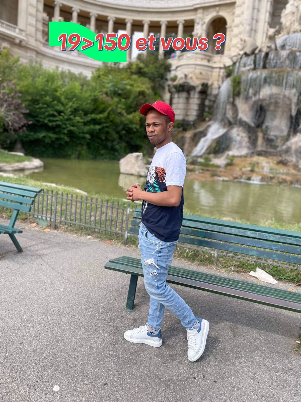 A post by @bifoyou21 on TikTok caption: #comores269♥️🌙🏝🇰🇲 #concertoutfit #19 #mitsoudjé #150 #ndzaouze #comores269♥️🌙🏝🇰🇲 