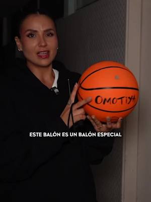 A post by @cellegrini_oficial on TikTok caption: Llevé balon a prueba de espíritus