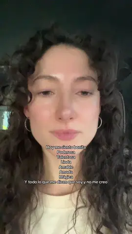 A post by @kaialana on TikTok caption: Hoy estoy bien