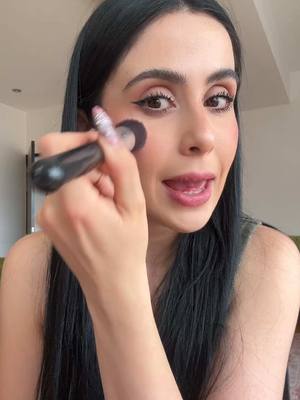 A post by @lupitavillalobosb on TikTok caption: Sabías que somos el #universo ? Tu sabías lo que significa #cosmetico ? Yo te la dejo al costo #lupitavillalobos 