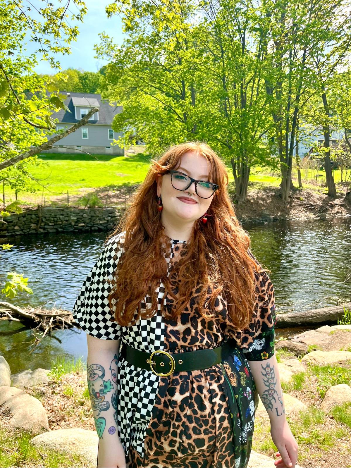 A post by @clownmakeupmua on TikTok caption: #makeup#fashion