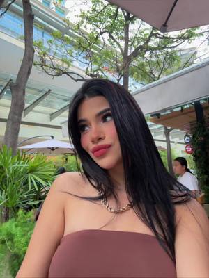 A post by @marianamiamorch on TikTok caption: 🤫🤫🤫🤫🤫