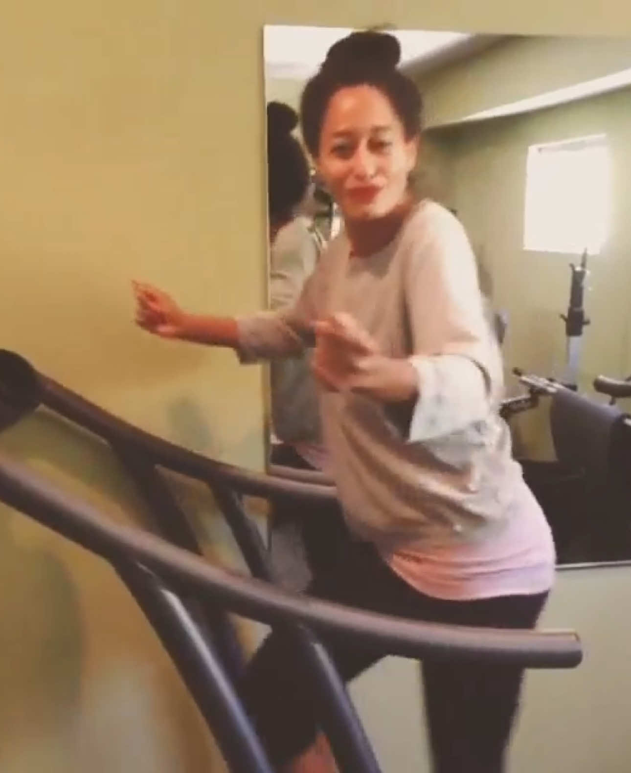 A post by @traceeellisross on TikTok