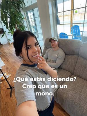A post by @idkbritney_ on TikTok caption: Mis papás traerán una SORPRESA😱 esto creemos que será❤️🥹 @La Familia Lopez @Morrie Budler @Justin H 🥷🏻🖤 @Jocy🧚🏻‍♀️ @Orlando 