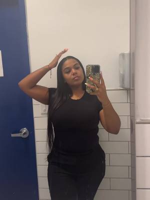 A post by @jeralynnn_ on TikTok caption: body 🫖, 🐱 good