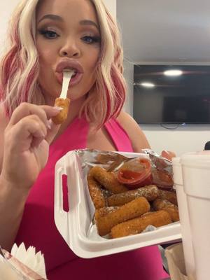 A post by @trishlikefish88 on TikTok caption: Thank u @Amici Pizza 🍕 it totally lives up to the viral hype 🤤