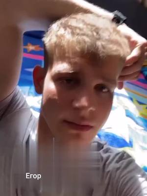 A post by @sam_egorka_zhenya_fan on TikTok caption: #sam_egorka_off 