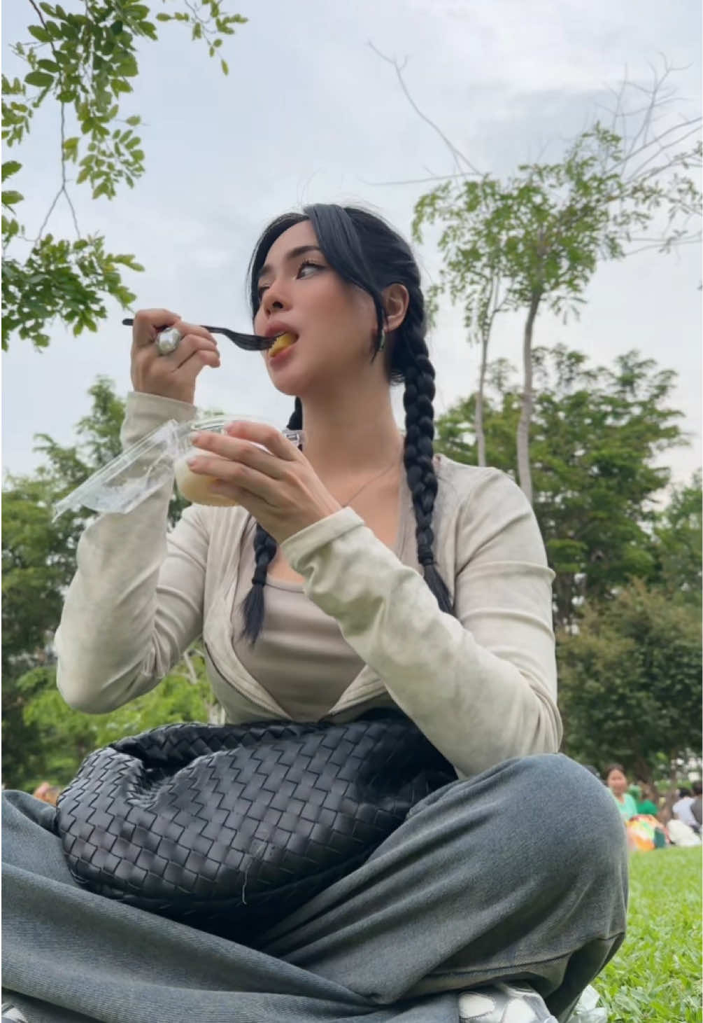 A post by @yukiitakahashiii on TikTok caption: life☺️ #fyp 