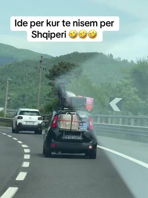 A post by @emanuelalekaj1 on TikTok caption: #tecnologia #tik_tok #elalekaj0 