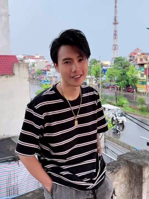 A post by @datvilla94 on TikTok caption: 10 năm trước tôi đã từng rất đau và gục ngã. Và bây giờ đúng 10 năm sau một lần nữa tim tôi 💔. Xin phép từ bây giờ tôi sẽ sống cuộc sống cho riêng mình….                         #datvilla #villateam #lmcgr 