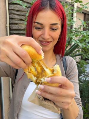 A post by @su_ice_ on TikTok caption: Tokyo Curry Pan in Asakusa, Tokyo😋🇯🇵 Mega fluffig und lecker, kann Ich als Snack definitiv empfehlen 😊 #Foodtiktok #foodie #fy #currypan #japan #tokyo #currybread #fluffy #cheesy #foodspot 