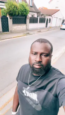 A post by @sackomaoula on TikTok