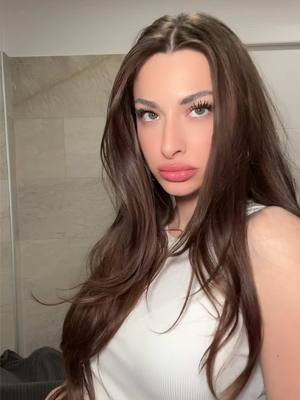 A post by @roberryc on TikTok caption: Fatela uscire dalla mia testa 