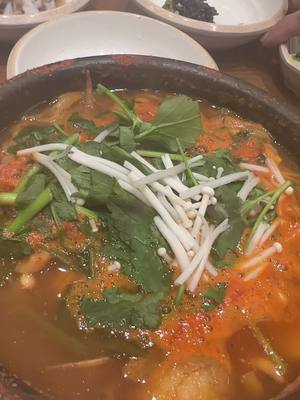 A post by @alingmyrna03 on TikTok caption: Lunch #@korean food #Robot fam #fyp 